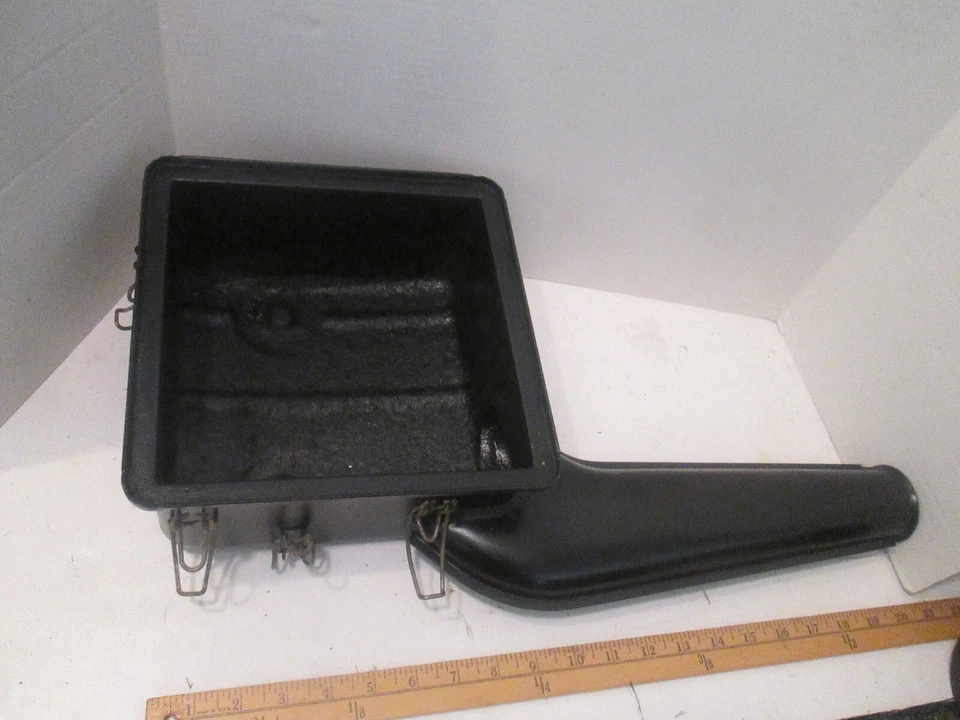 Porsche 914 2.0 Liter Airbox Only No Lid or Top Recent Refurb Paint, Repair - Image 3 of 4