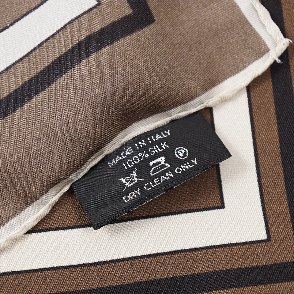 Nuevo $190 TOM FORD Marrón y Marfil Estampado en Contraste Seda Cuadrado de Bolsillo Foto 4 de 4