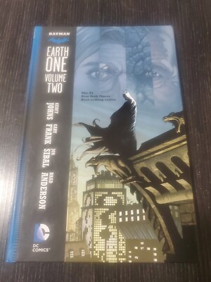 Batman: Earth One Vol. 2 by Geoff Johns (2015, Hardcover)