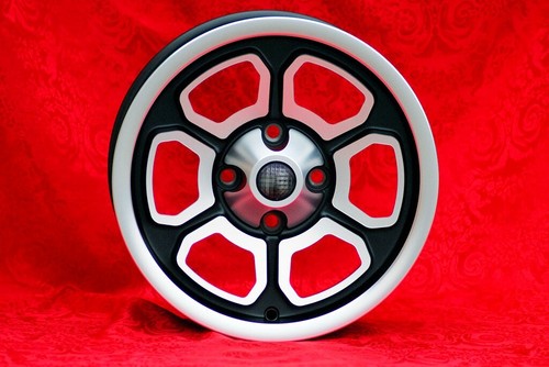1 wheel Momo Vega Fiat Alfa pcd 4x98 124 125 131 132 Alfetta GTV Giulietta mk2 - Picture 12 of 24