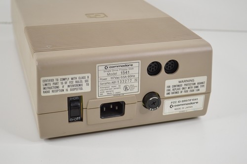 Vintage Commodore 1541 5-1/4" 5 1/4" Floppy Disk Drive POWERS ON but See Video - Picture 4 of 6