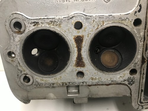 1983 Suzuki GS 750 CC ENGINE HEAD - Picture 9 of 11