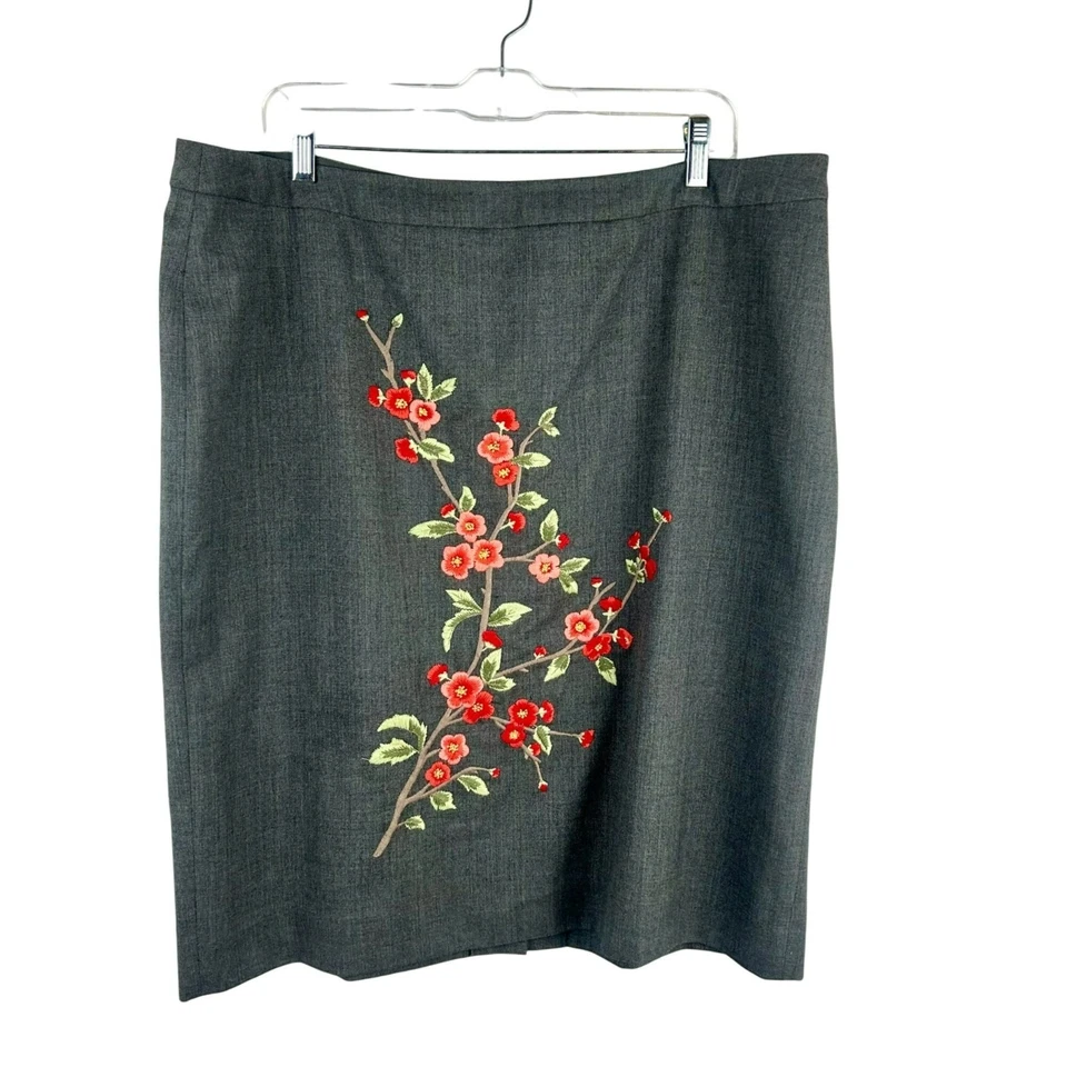 Falda Lápiz Recta 100% Lana Garnet Hill Mujer Plus 18 Gris Bordado Floral Foto 2 de 4