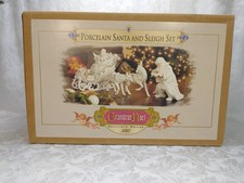 Grandeur Noel Porcelain Santa and Sleigh Set w/ Reindeer 2001 Pristine