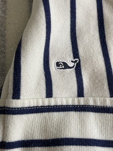 Medium 1/4 Zip Navy/white Striped Vineyard Vines Top - Picture 4 of 4