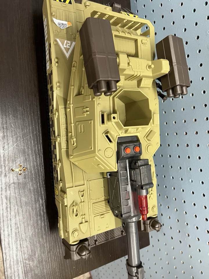 士兵部队陆军战斗坦克 24 英寸带不同的声音和大炮测试作品! — 第 3/4 张图片