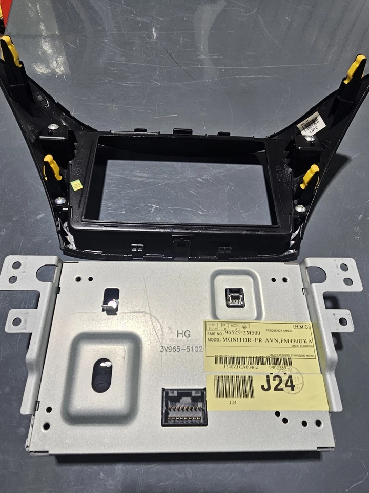 Hyundai Genesis 2013-2016 cupé pantalla de visualización con navegación OEM Foto 3 de 3