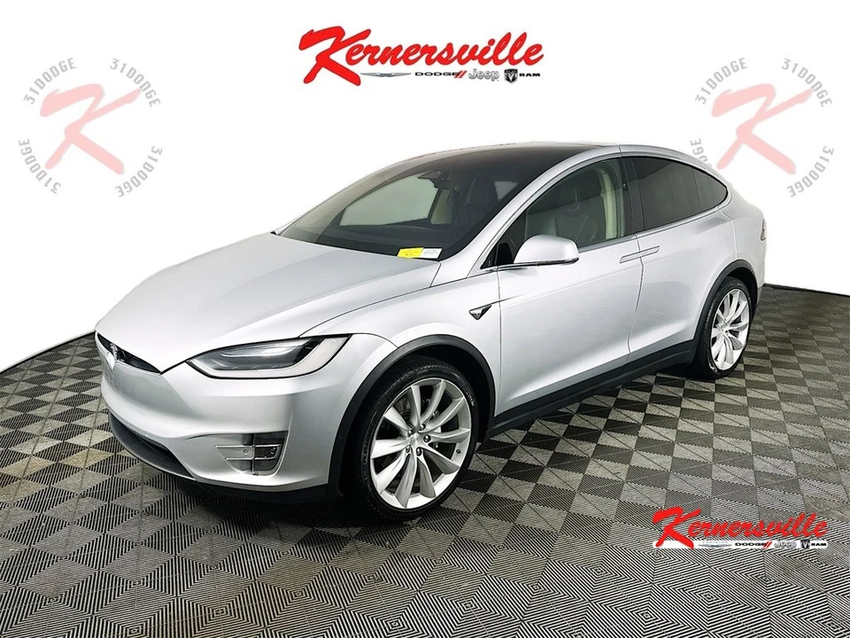 2017 Tesla Model X 75D - Image 3 of 4