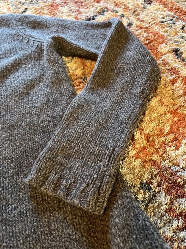 Anthropologie Sparrow Strickjacke Pullover Lammwolle Flechtdetail grau Gr. S - Bild 10 von 14