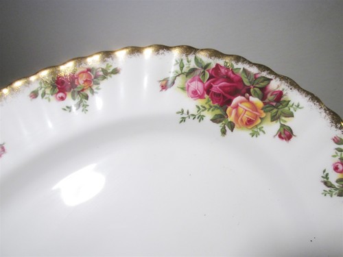 Piatto da portata ovale vintage Royal Albert Bone China Old Country Roses 13" - Foto 2 di 3