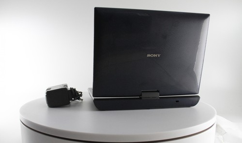 Sony Portable Blu-Ray DVD Player 9-in High-Res LCD - VGC (BDP-SX910/B) - Picture 2 of 4