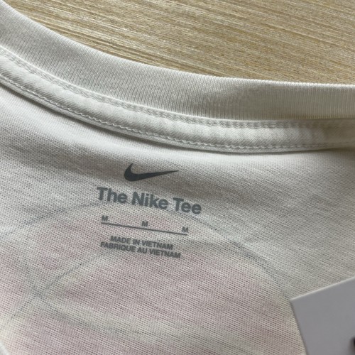 Nike Basketball Women’s T Shirt Top S Can’t Be Defeated Long Sleeve - Picture 6 of 12