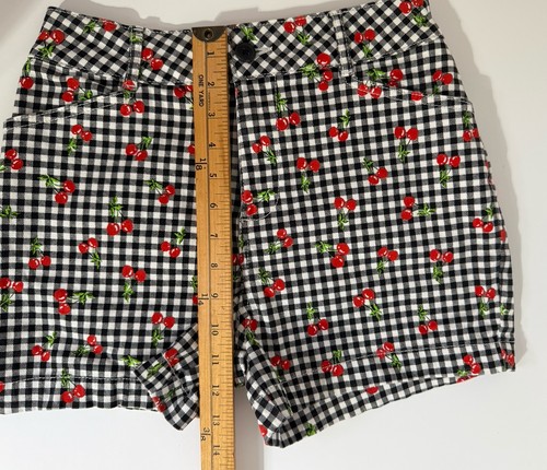 Bagatelle Collection Black/white Plaid/Mini red Cherries Shorts Women SZ 4 - Picture 8 of 13
