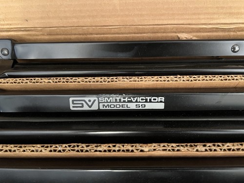 (3) Smith-Victor Studio Light Model A80 Photography Lighting w/ Model S9 Stands - Picture 6 of 6