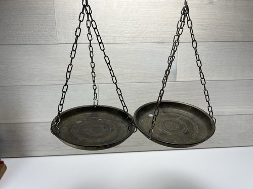 Vintage Balance Scale Brass Pans with embossed design patina - 2 cups - no scale - Picture 1 of 13
