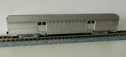 KATO (Set B) Juego de 4 vagones de pasajeros corrugados - # 106-1606 CB&Q - Excelente estado - Imagen 7 de 17