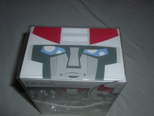 NEW IN BOX TRANSFORMERS UNIVERSE PROWL MIGHTY MUGGS  FIGURE NIB HASBRO 2010  - Picture 3 of 4