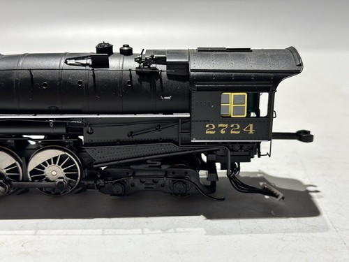 Proto 2000 Steam Collection Item 30011 C&O #2724 USRA 2-8-4 Steam Loco - Picture 5 of 20