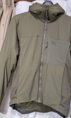 Arcteryx Leaf Atom LT Hoody - Gen 2 - used / Excellent Arcteryx Leaf Atom LT Hoody - Gen 2 - used / Excellent