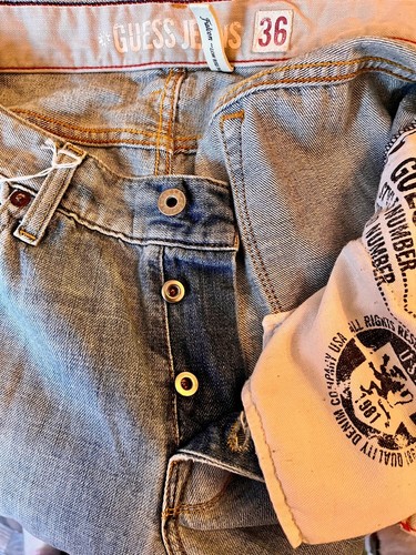GUESS Rare Proto THRASHED VTG Est 1981 Embroidered Falcon jeans 34x34 not 36 - Picture 9 of 16