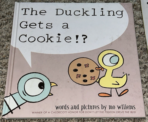 Set of 4 Mo Willems Pigeon Books Drive Bus Finds Hot dog Gets Cookie Wants Puppy - Imagen 10 de 16