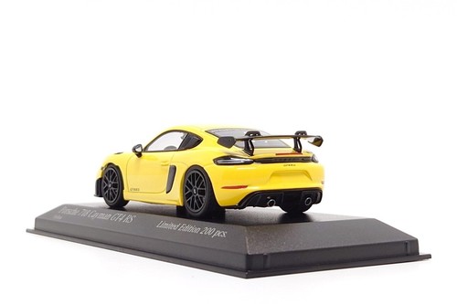 Minichamps 1:43 Porsche 718 Cayman GT4 RS (982) in Racing Yellow / Black Wheels - Picture 7 of 9