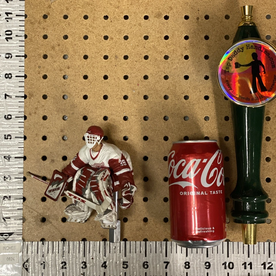 Barril de cerveza DETROIT RED WINGS mango de grifo Hasek portero NHL HOCKEY Foto 3 de 4