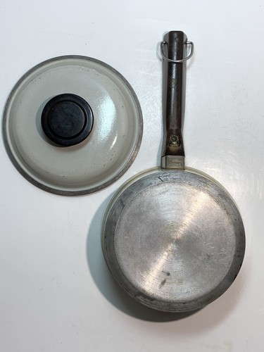 Vintage | Sears | 1 Qt. | Aluminum Sauce Pan With Lid | Grey - Picture 8 of 10