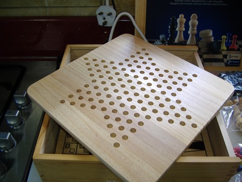 WH Smith WOODEN GAMES COMPENDIUM, for 2 players, 5+ years of age, 6 games. - Picture 9 of 12