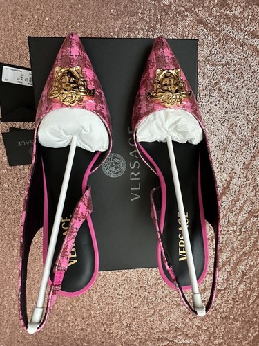 Versace Authentic Logo Women US 7/37.5 Pink Palazzo Medusa Patent Pointed Pump - Picture 6 of 12