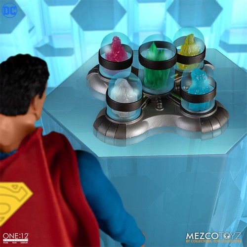 Figura de acción Mezco Toys Superman Man Of Steel Edition 1/12 juguete nuevo en stock - Imagen 6 de 18