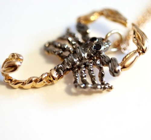 ROBERTO COIN NEW 18K Rose Gold & Black Sapphire Scorpio Pendant Necklace - Picture 9 of 12