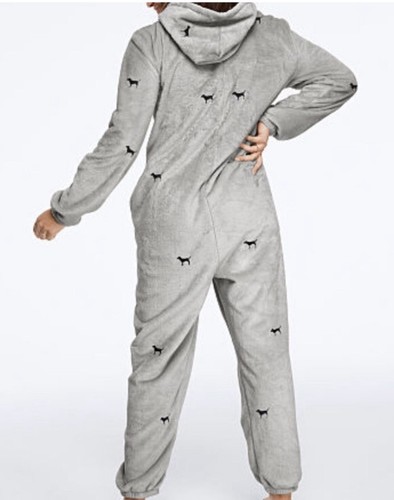 Pijama de una pieza Victoria's Secret ROSA Teddy Sleep M/L gris con perros. - Imagen 2 de 3