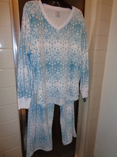 Croft & Barrow Pajama Set V Neck top pull on bottom Baby Blue Ivory XXL 20W 18W - Picture 1 of 5