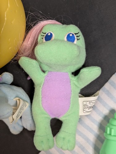 Juego de juguetes de peluche sorpresa para niñera Dragon Tales de 5" de colección con accesorios - Imagen 4 de 7