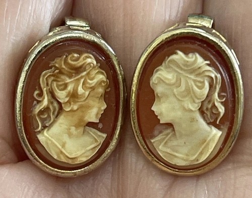 VINTAGE CAMEO STYLE CLIP BACK EARRINGS - Picture 20 of 20