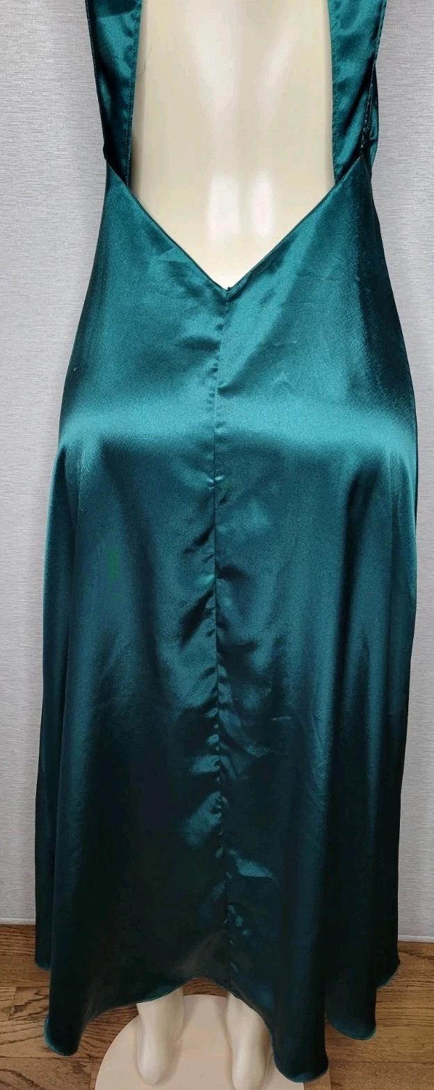 UNDERCOVER Camicia da notte lunga vintage Victoria's Secret etichetta oro liquido raso schiena aperta smeraldo M