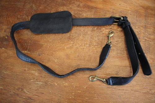 Bolso de Lona Bolso de Cuero Negro con Correa de Hombro Ajustable COACH - Imagen 5 de 5