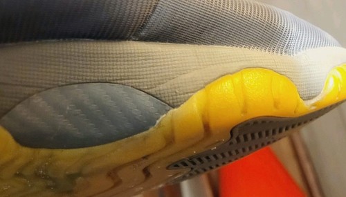 Größe Y 6 - Jordan Future Light Carbon - Bild 9 von 12