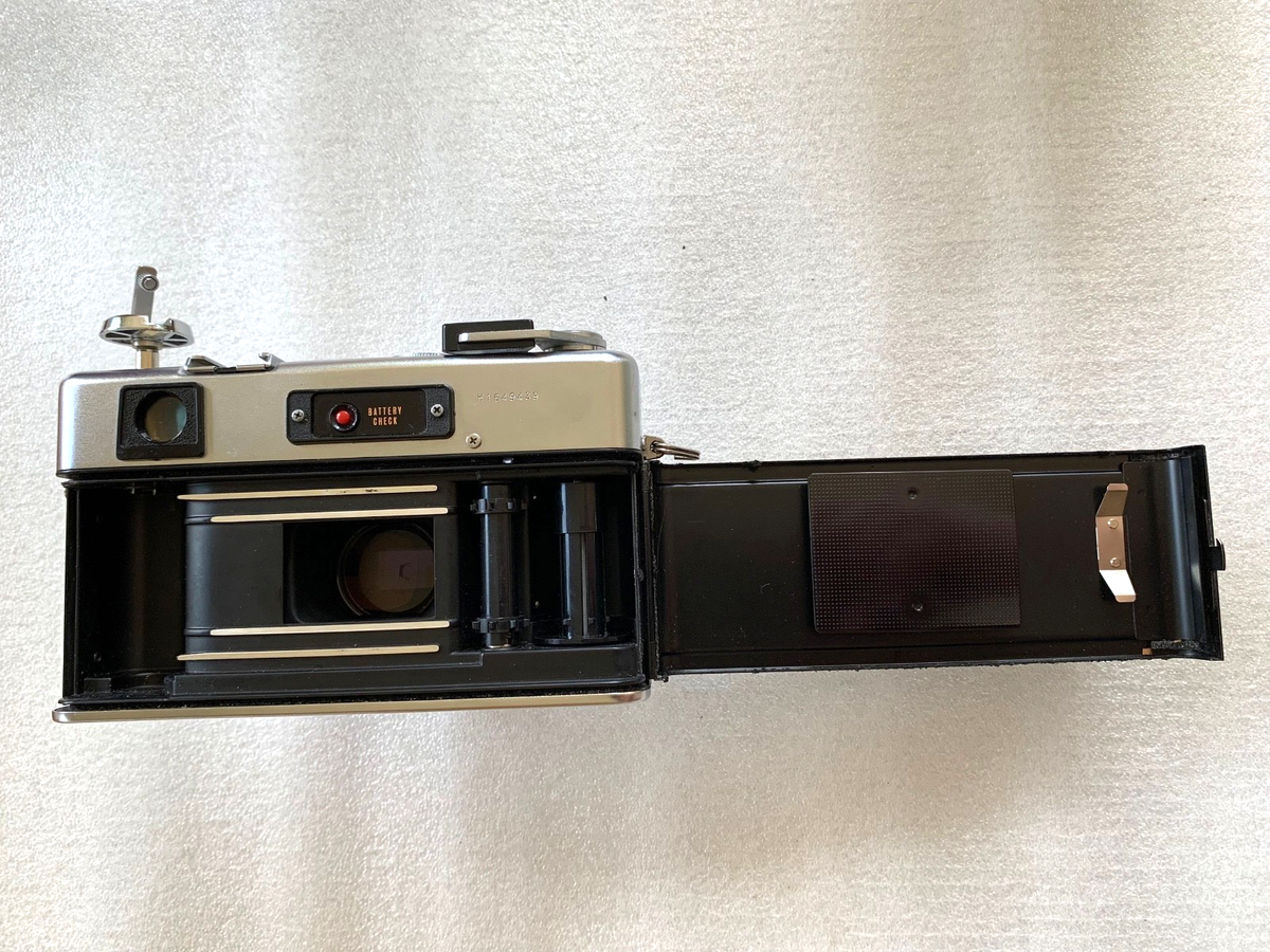 Yashica Electro 35 GSN 35mm/45mm 1:1.7 Lens Rangefinder Film