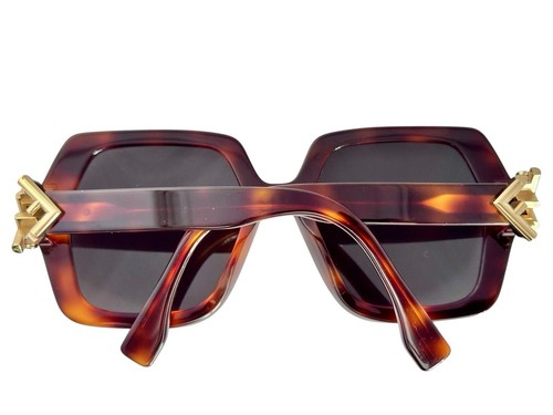 Occhiali da sole Fendi marroni monogramma astuccio unisex modello Fendi First - Foto 4 di 6