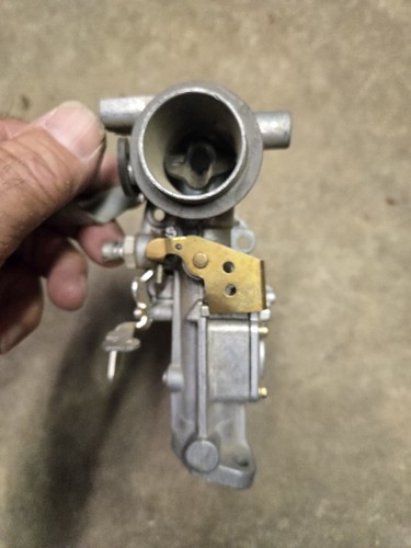 Briggs & Stratton OEM Carburetor, NOS( Horizontal Engine) - Picture 9 of 10