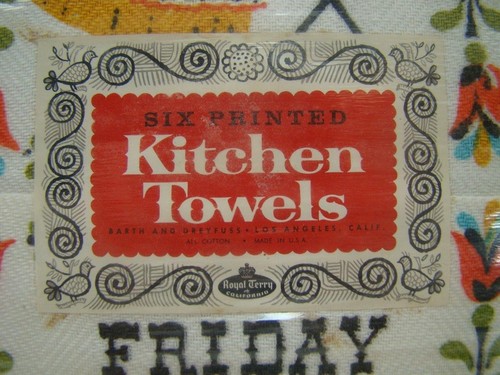 Days of the Week Kitchen Hand Towels Vintage Set New in Box - Picture 2 of 9