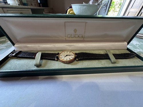 Vintage Classic Ladies / Gentlemen Gucci Watch - Picture 7 of 8
