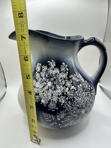 Iron and Lace Queen Anne's Lace Pitcher Bentonsport, Iowa 2011 Blue/Cream 7.5" - Picture 11 of 11