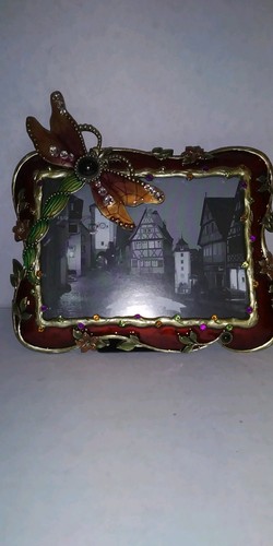 Enamel and crystal dragonfly photo frame by Ashleich Manor. - Picture 19 of 19