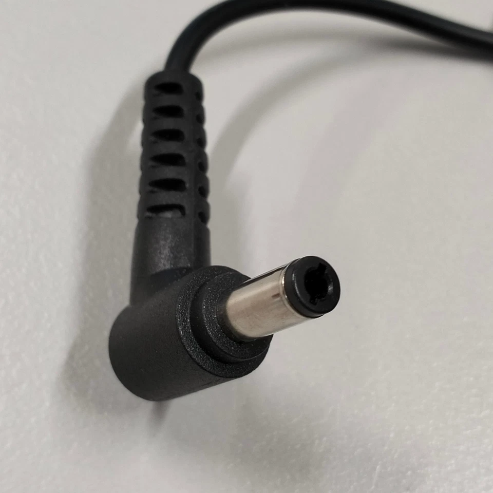 Genuine Toshiba 19V 2.37A 45W Laptop Power Adapter Tip 5.5 X 2.5mm PA5177E-1AC3 - Image 3 of 4