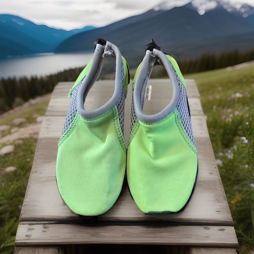 Boy's Toddler Neon Green Size US 13 Water Shoes Beach River Pool Caribbean - Picture 1 of 24