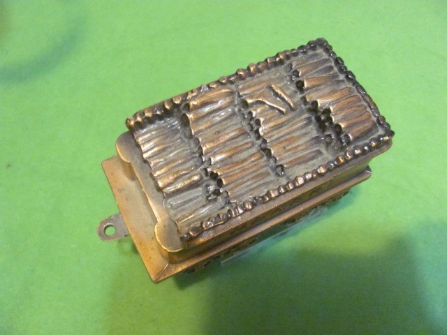 Picture 4 of 6