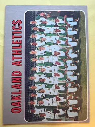 1970 Topps #631 Oakland A's EX-MT FREE SHIPPING